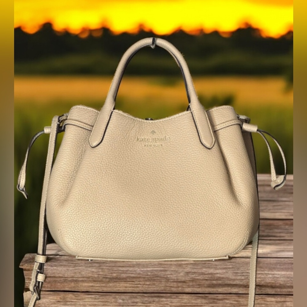 EUC KATE SPADE Cream Satchel Bag